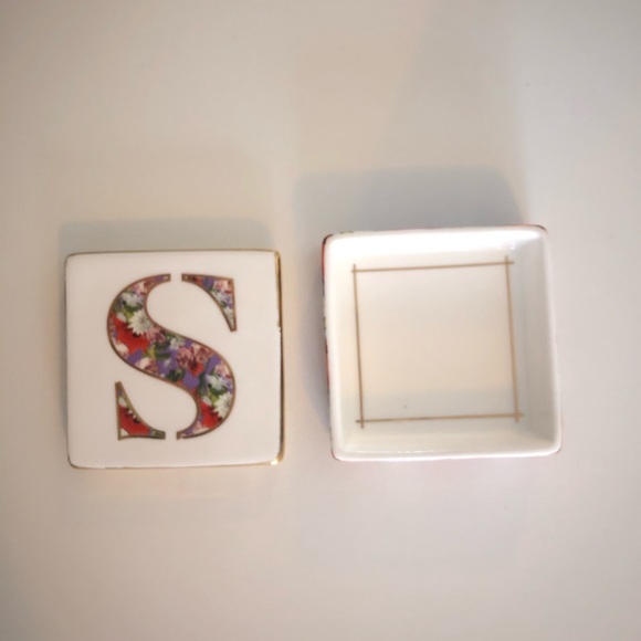 Anthropologie bohemian jewelry holder - Picture 2 of 6